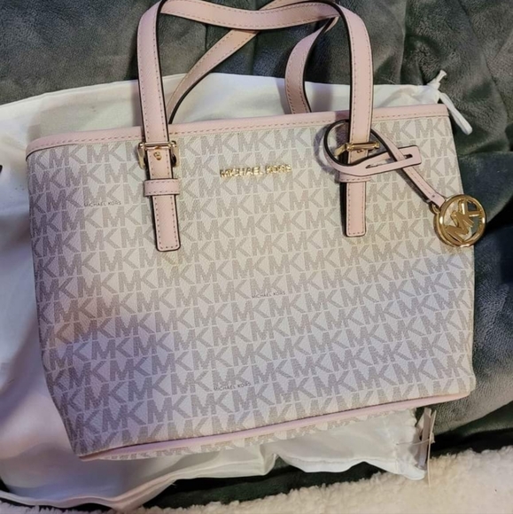 Nwt Michael kors med. white and pink mk purse - Picture 1 of 5